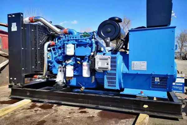 beat365在线体育-beat365在线(中国)机电一批柴油发电机组发往客户手中